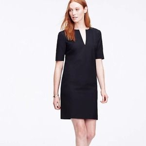 Ann Taylor Navy Split Neck Shift Dress 4 EUC